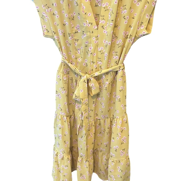 Yellow flower sundress - Picture 3 of 4